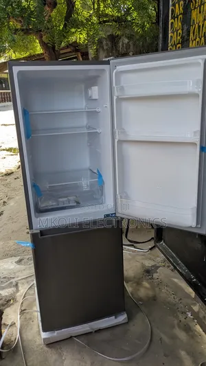 Mr Uk Fridge Model F 79