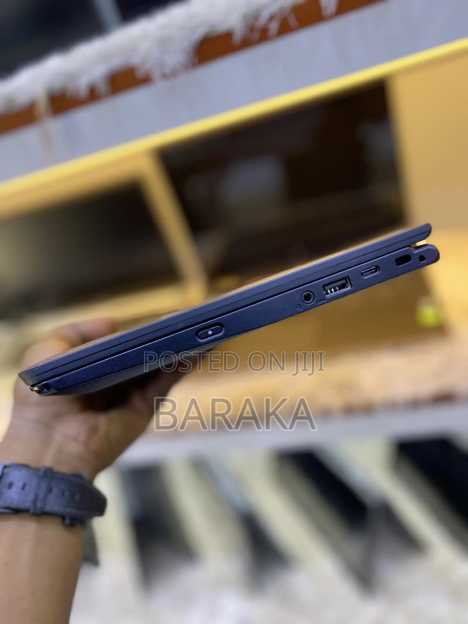 Laptop Lenovo Yoga 11e 4GB Intel SSD 128GB