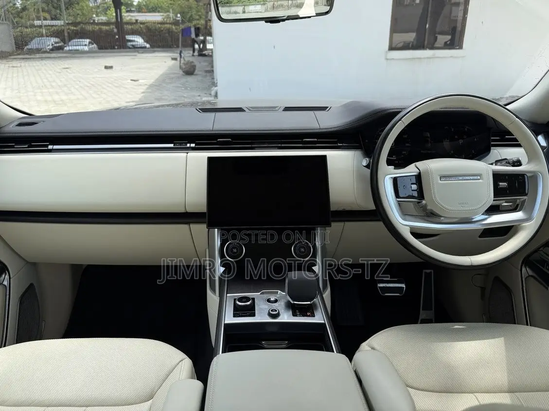 Land Rover Range Rover Vogue 2023 Black