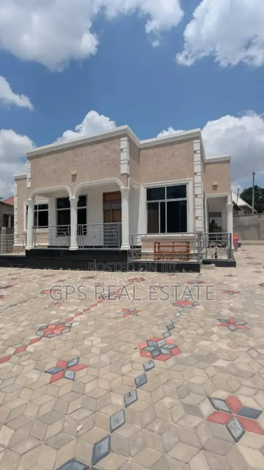 3bdrm House in Kifuru, Kinondoni for sale