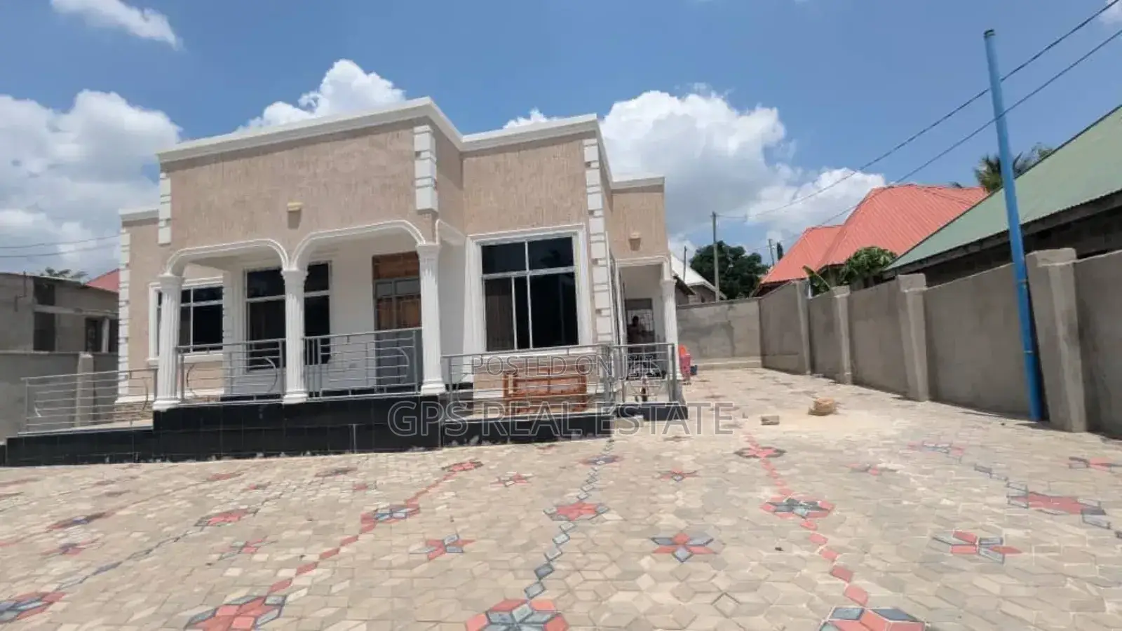 3bdrm House in Kifuru, Kinondoni for sale
