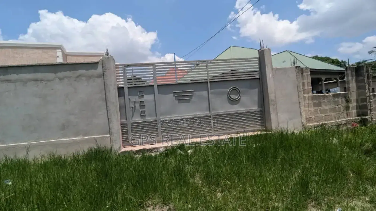 3bdrm House in Kifuru, Kinondoni for sale