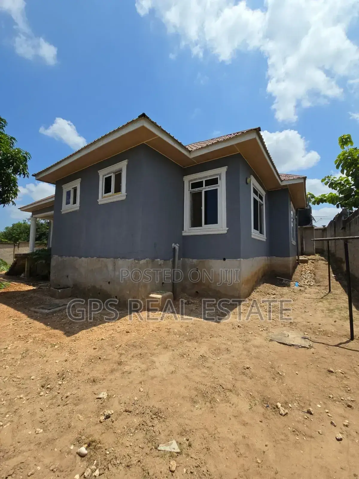 3bdrm House in Made Mikoro, Kinondoni for sale