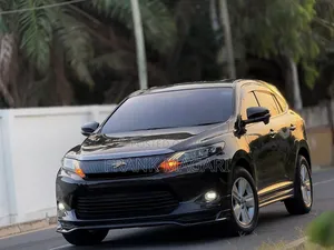 Toyota Harrier 2.0 2014 Black
