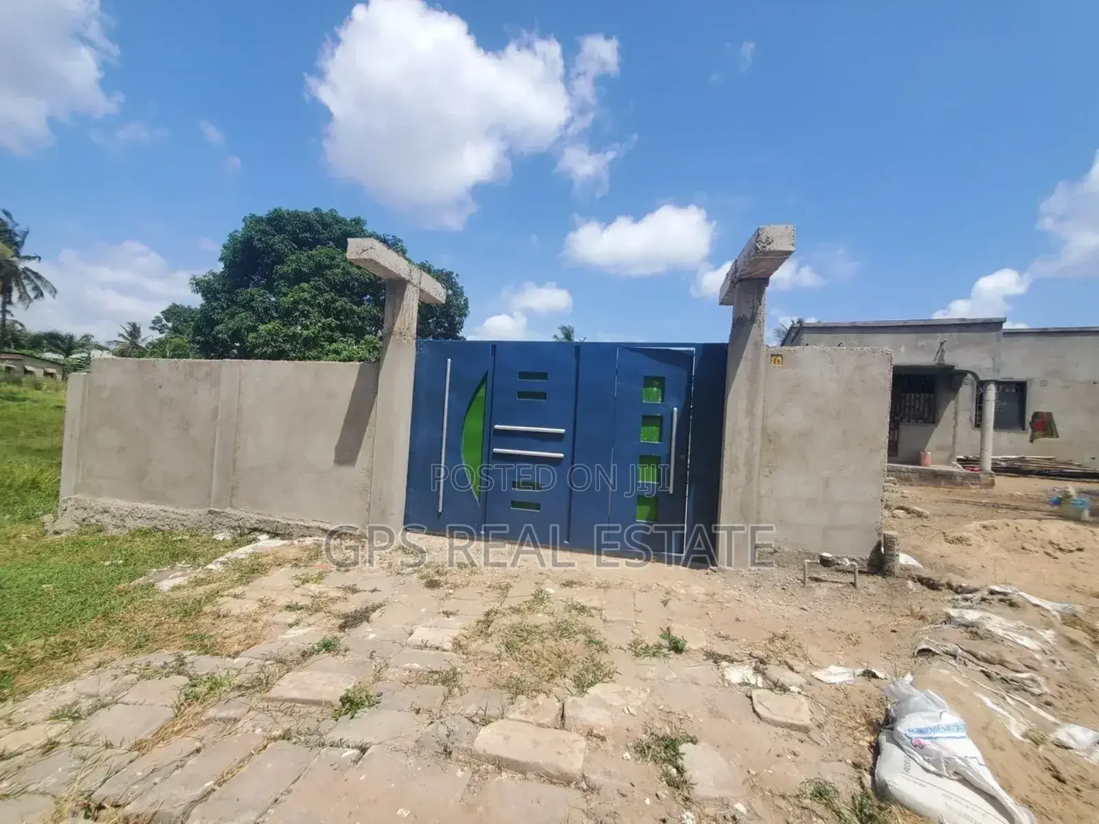 3bdrm House in Madale Mikoroshini, Kinondoni for sale