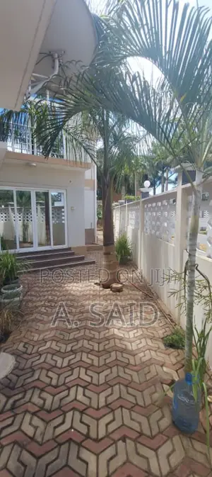 Furnished 4bdrm House in Shangani for sale
