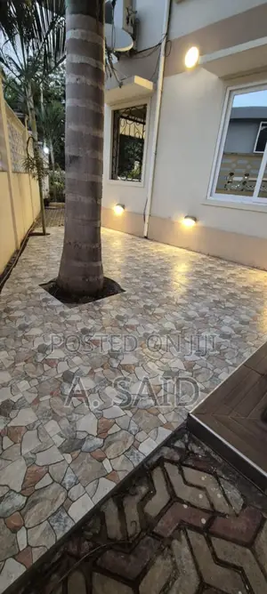 Furnished 4bdrm House in Shangani for sale