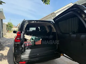 Toyota Land Cruiser Prado 2.8 2021 Black