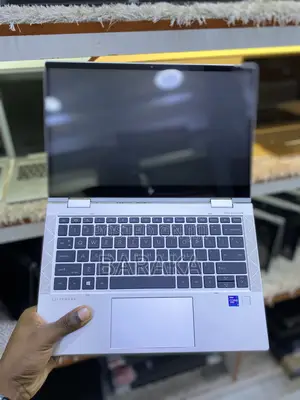 New Laptop HP EliteBook 830 G8 16GB Intel Core I7 SSD 512GB