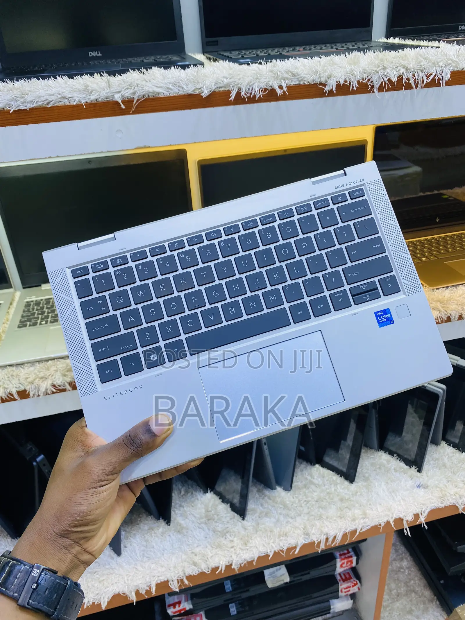 New Laptop HP EliteBook 830 G8 16GB Intel Core I7 SSD 512GB