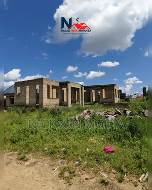 6bdrm Apartment in Dalali_Nick_Mwanza, Nyasaka for sale
