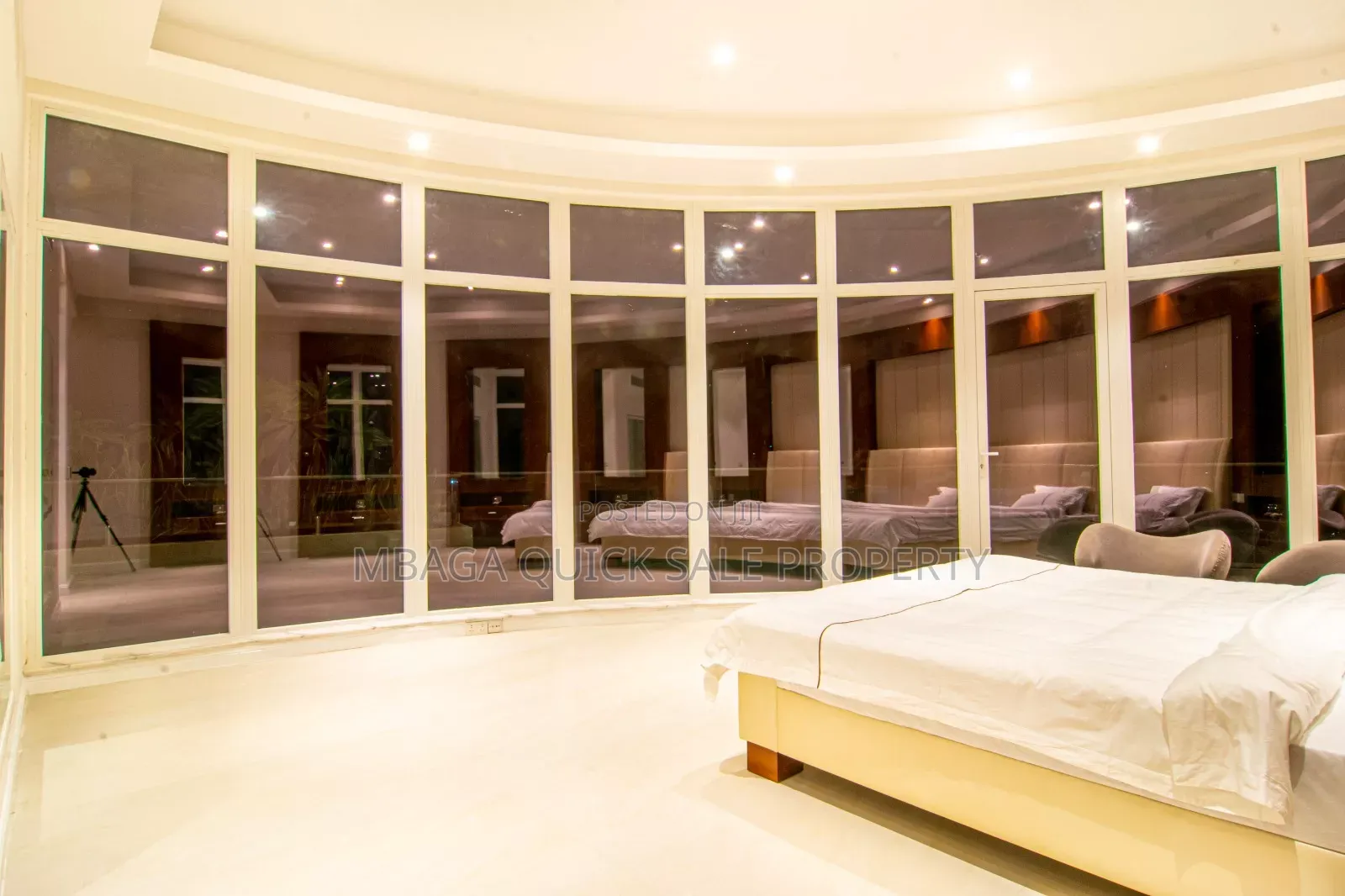4bdrm Apartment in Masaki for sale