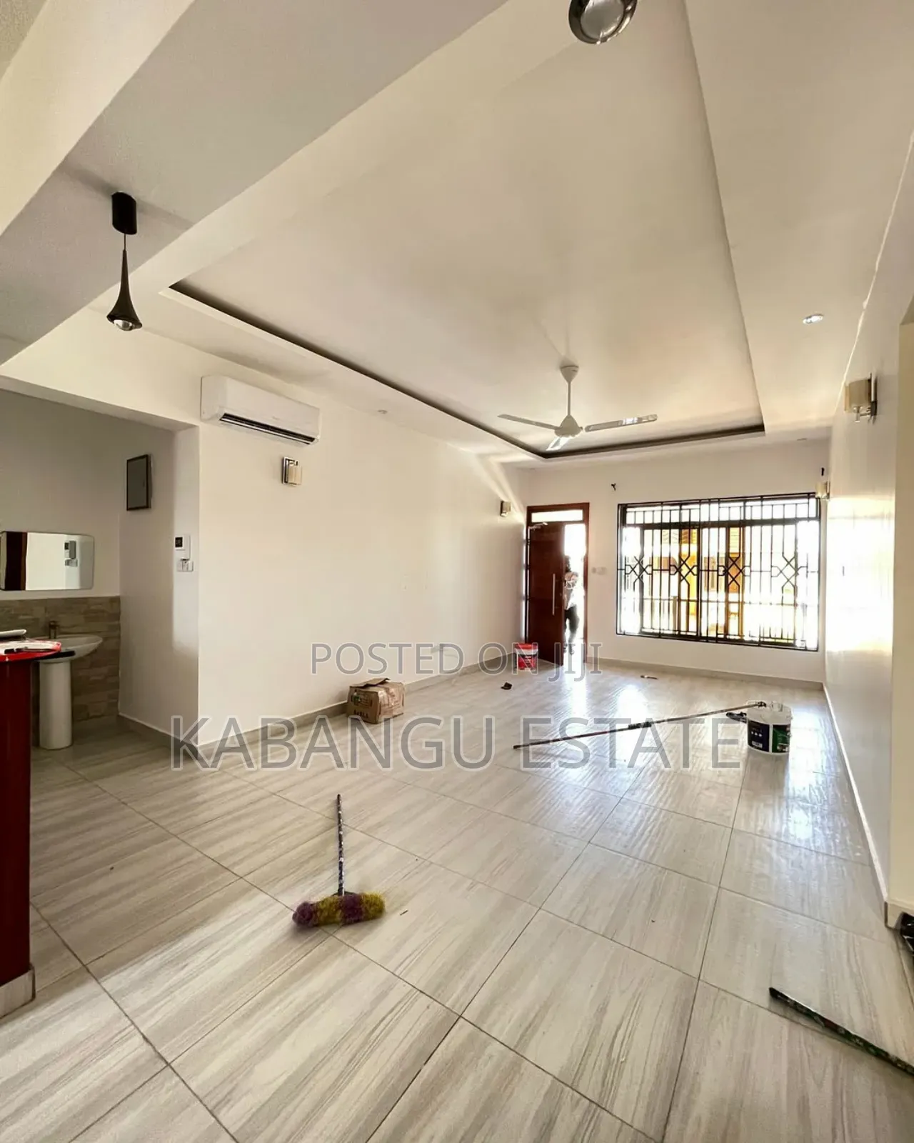 2bdrm Apartment in Mbezibeach Shoppers, Kinondoni for rent