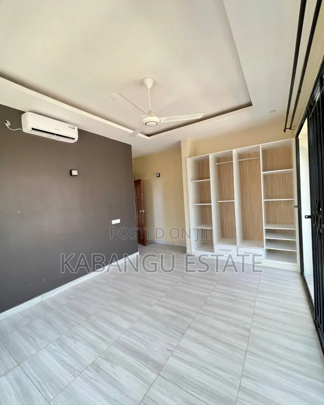2bdrm Apartment in Mbezibeach Shoppers, Kinondoni for rent