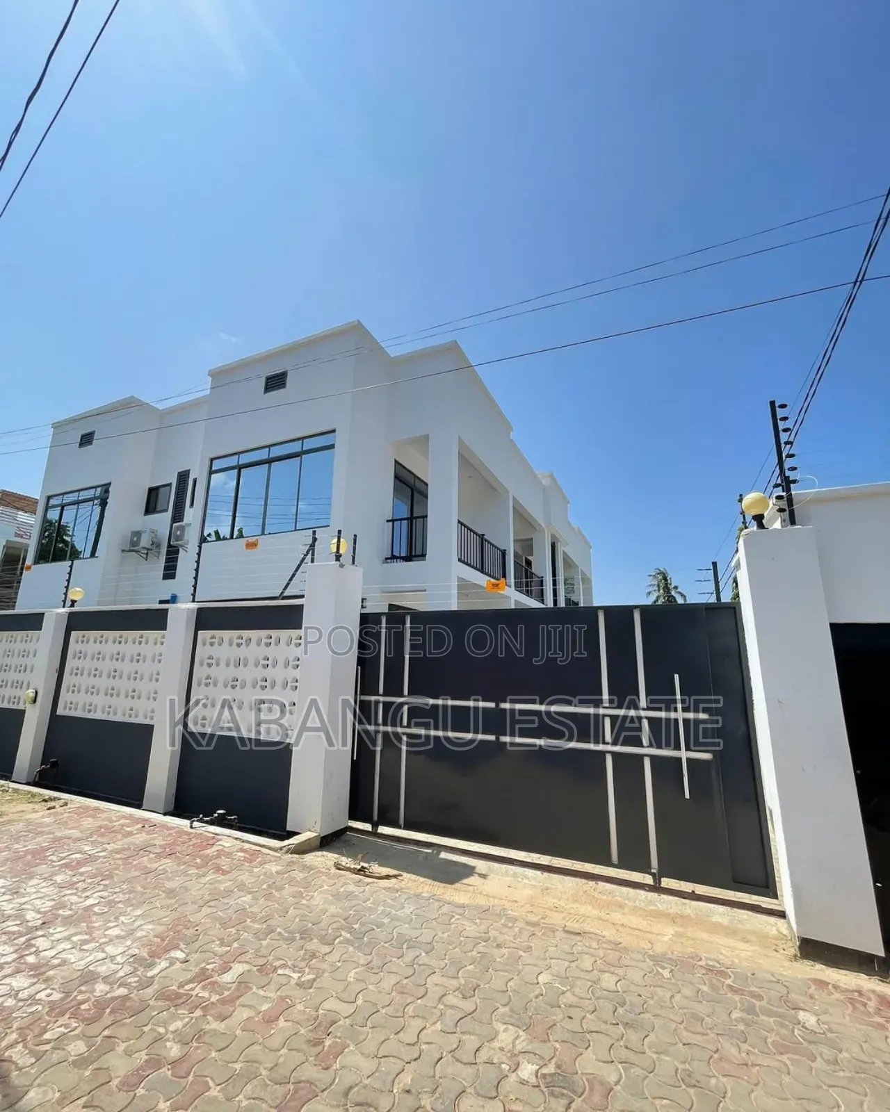 2bdrm Apartment in Mbezibeach Shoppers, Kinondoni for rent