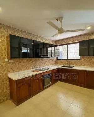 5bdrm Mansion in Fish Market, Msasani for rent