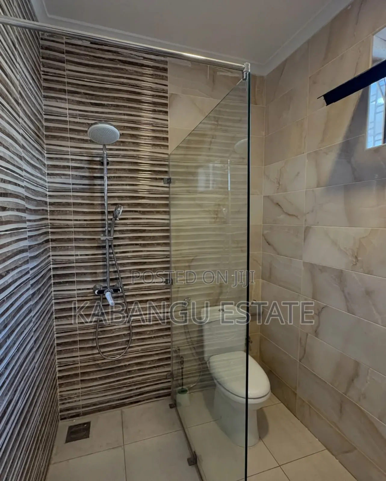 5bdrm Mansion in Fish Market, Msasani for rent