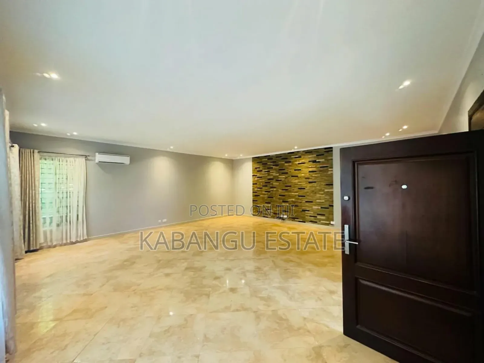 4bdrm Villa in Masaki for rent