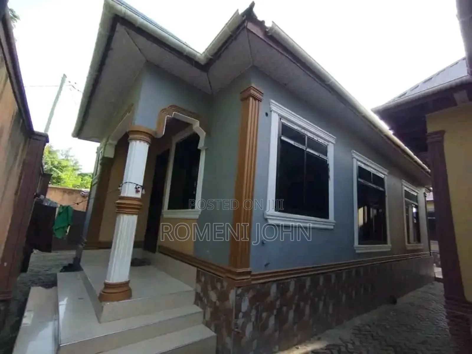 9bdrm Apartment in Tanzania Daresalaam, Ilala for sale