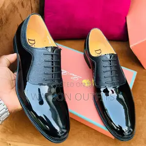 Moka Za Dior Zinazong'aa