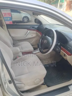 Toyota Premio 2005 Silver