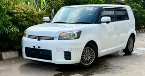 Toyota Corolla Rumion Hatchback 1.5 FWD 2009 White