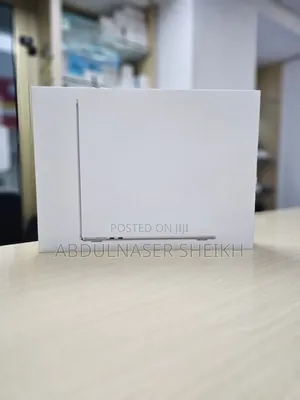 New Laptop Apple MacBook Air 2024 M3 15-Inch 16GB Apple M3 SSD 256GB