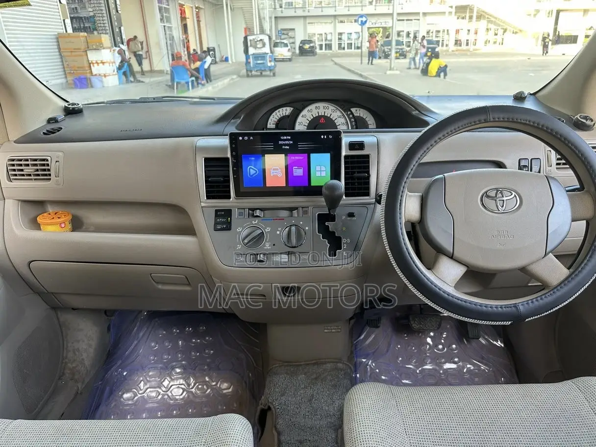 Toyota Raum 2004 Blue