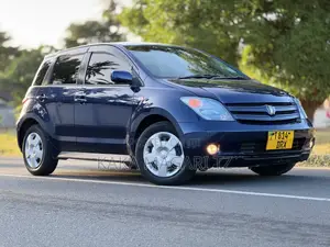 Toyota IST 2004 Blue