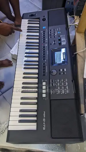 PSR _E473 Electric Keyboard With Stand