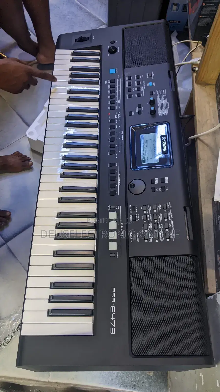 PSR _E473 Electric Keyboard With Stand