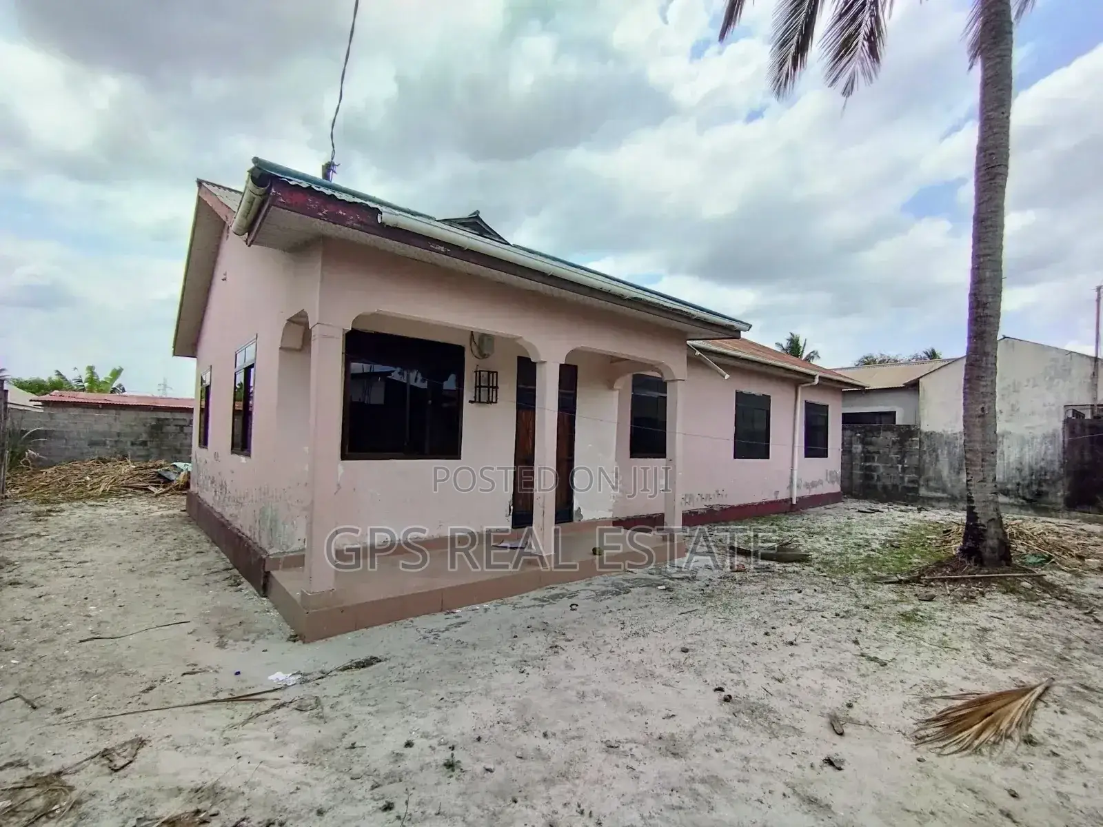 3bdrm House in Kitunda Kivule, Ilala for sale