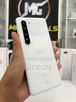 Sharp Aquos R5G 256 GB White