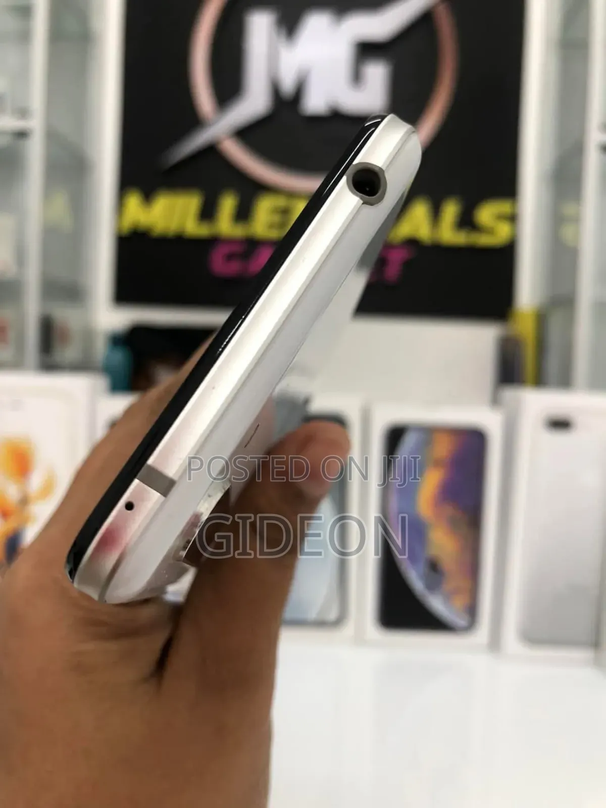 Sharp Aquos R5G 256 GB White