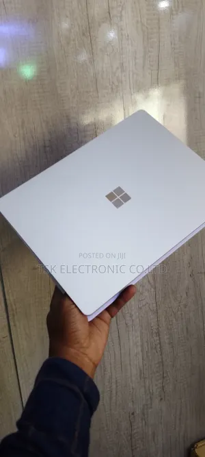 Laptop Microsoft Surface Go 8GB Intel Core I5 SSD 256GB