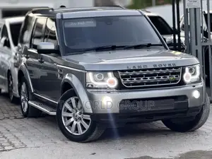 Land Rover Discovery 2015 Gold
