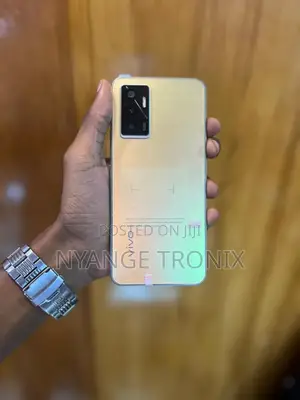 New Vivo V23 5G 256 GB Rose Gold