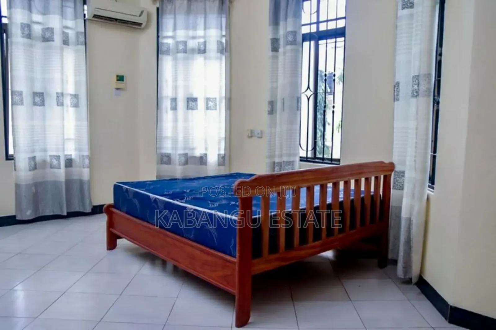 Furnished 4bdrm Villa in Bahari Beach, Kunduchi for sale