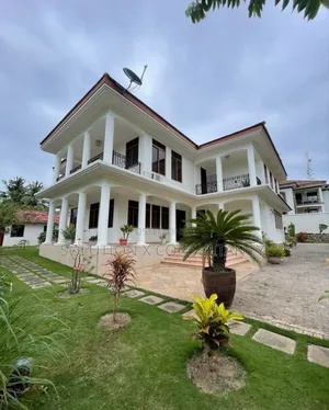 5bdrm Mansion in Kinondoni for sale