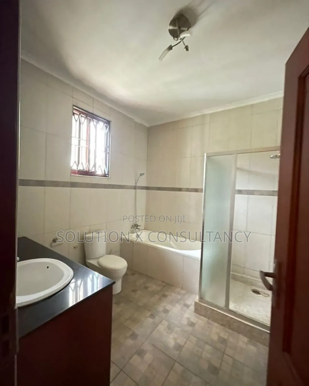 5bdrm Mansion in Kinondoni for sale