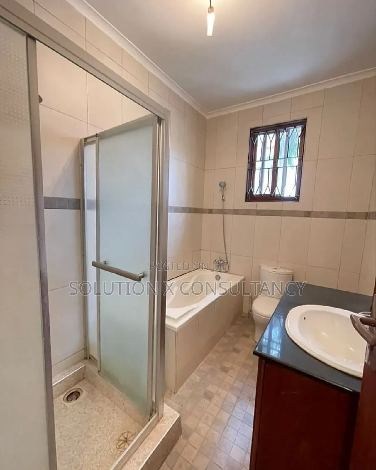 5bdrm Mansion in Kinondoni for sale