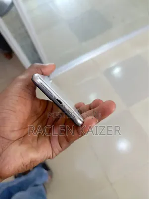 Apple iPhone X 64 GB