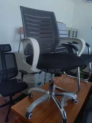 Office Chair (White)