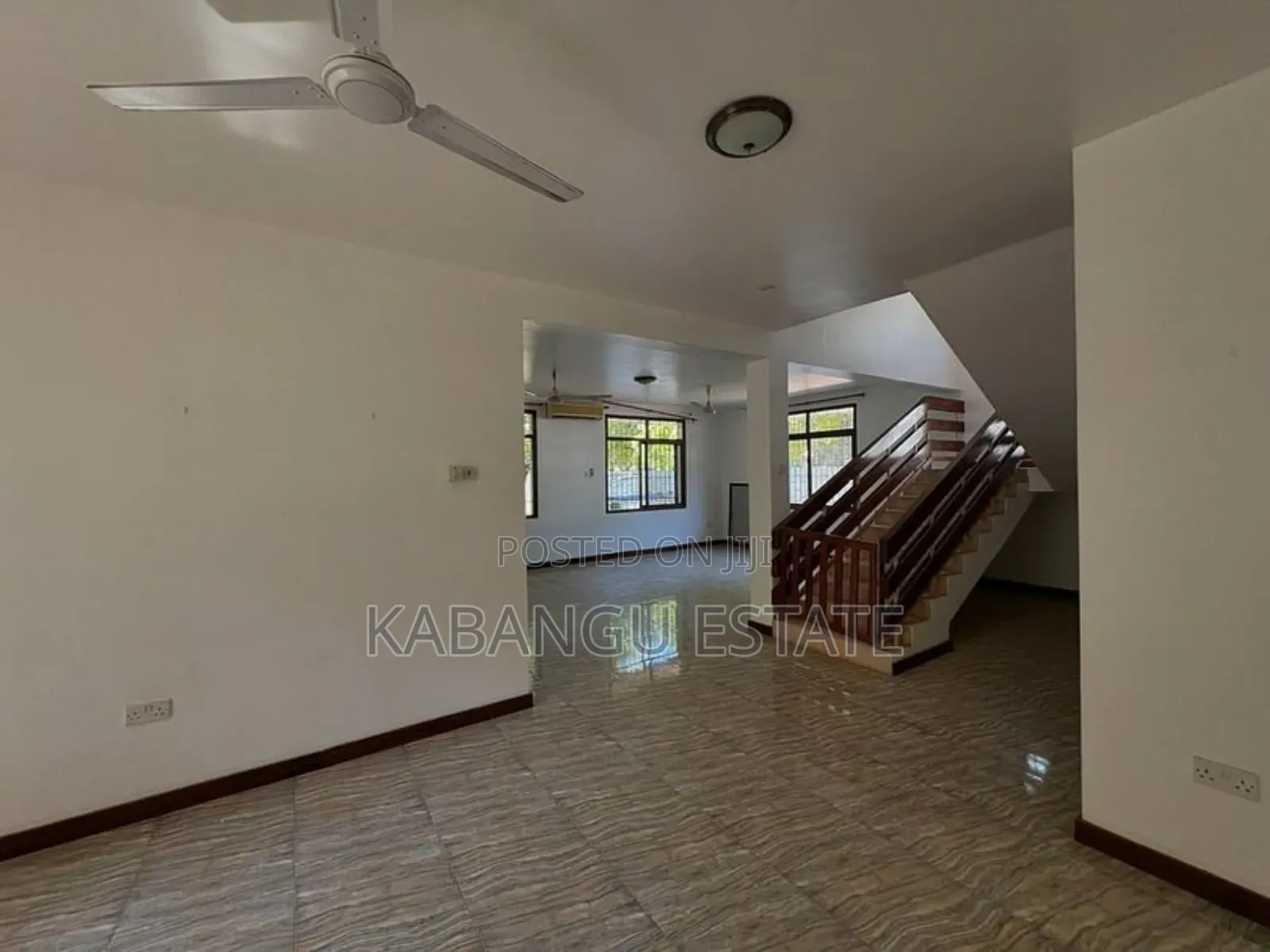 4bdrm Villa in Masaki for rent
