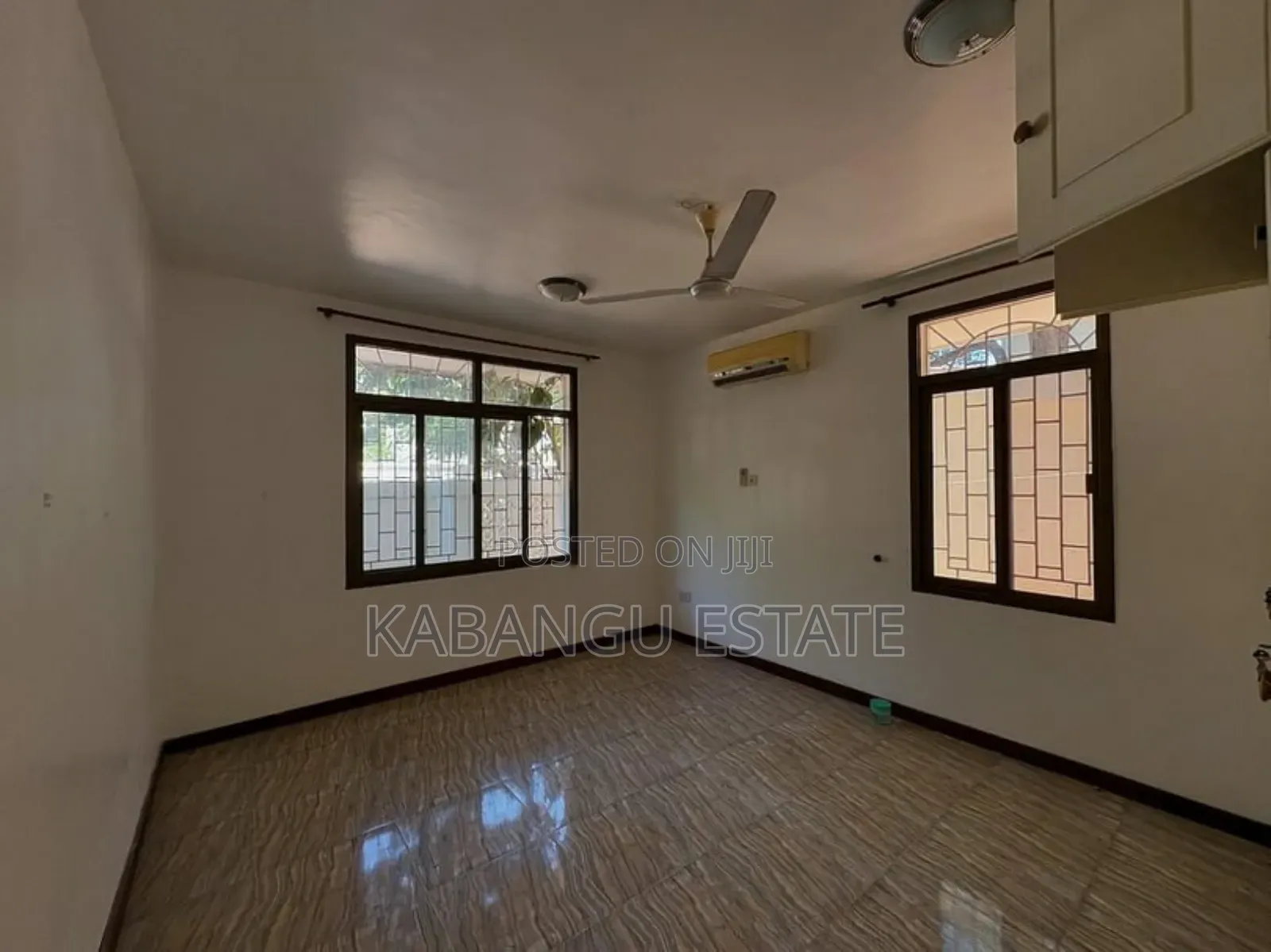 4bdrm Villa in Masaki for rent