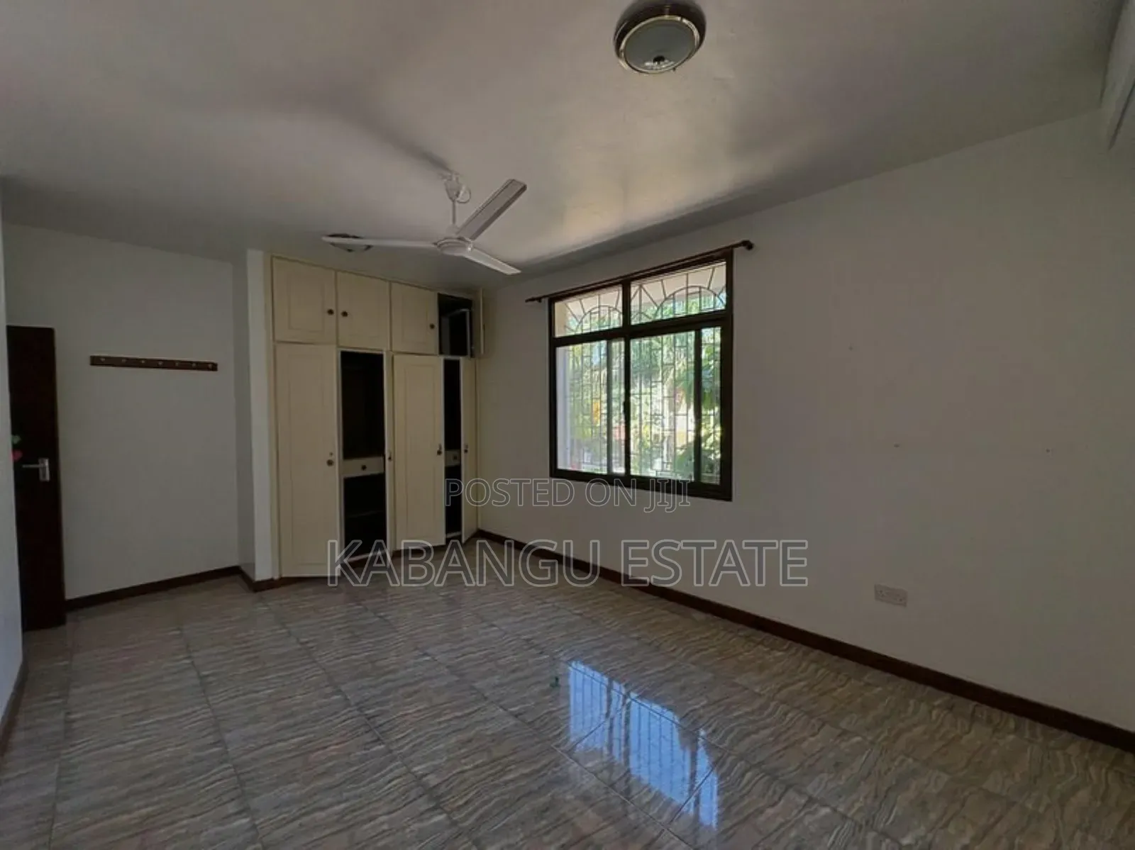 4bdrm Villa in Masaki for rent