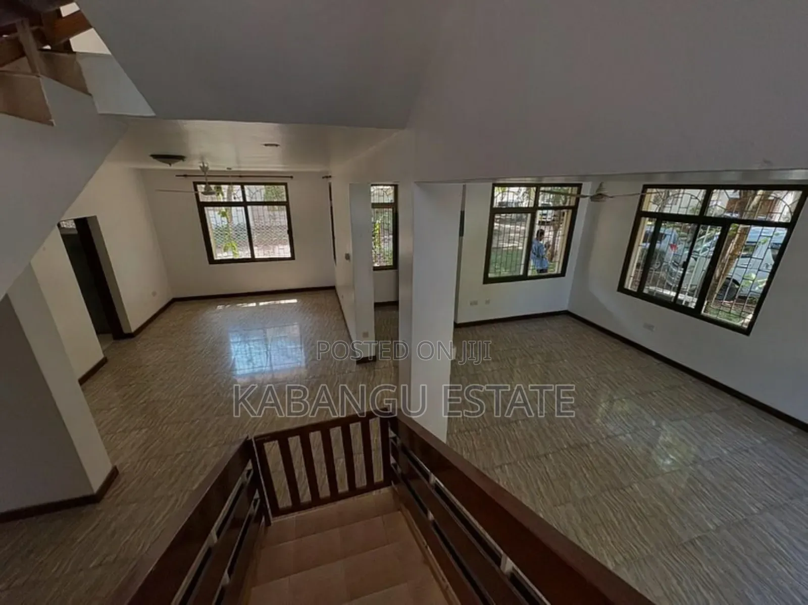 4bdrm Villa in Masaki for rent