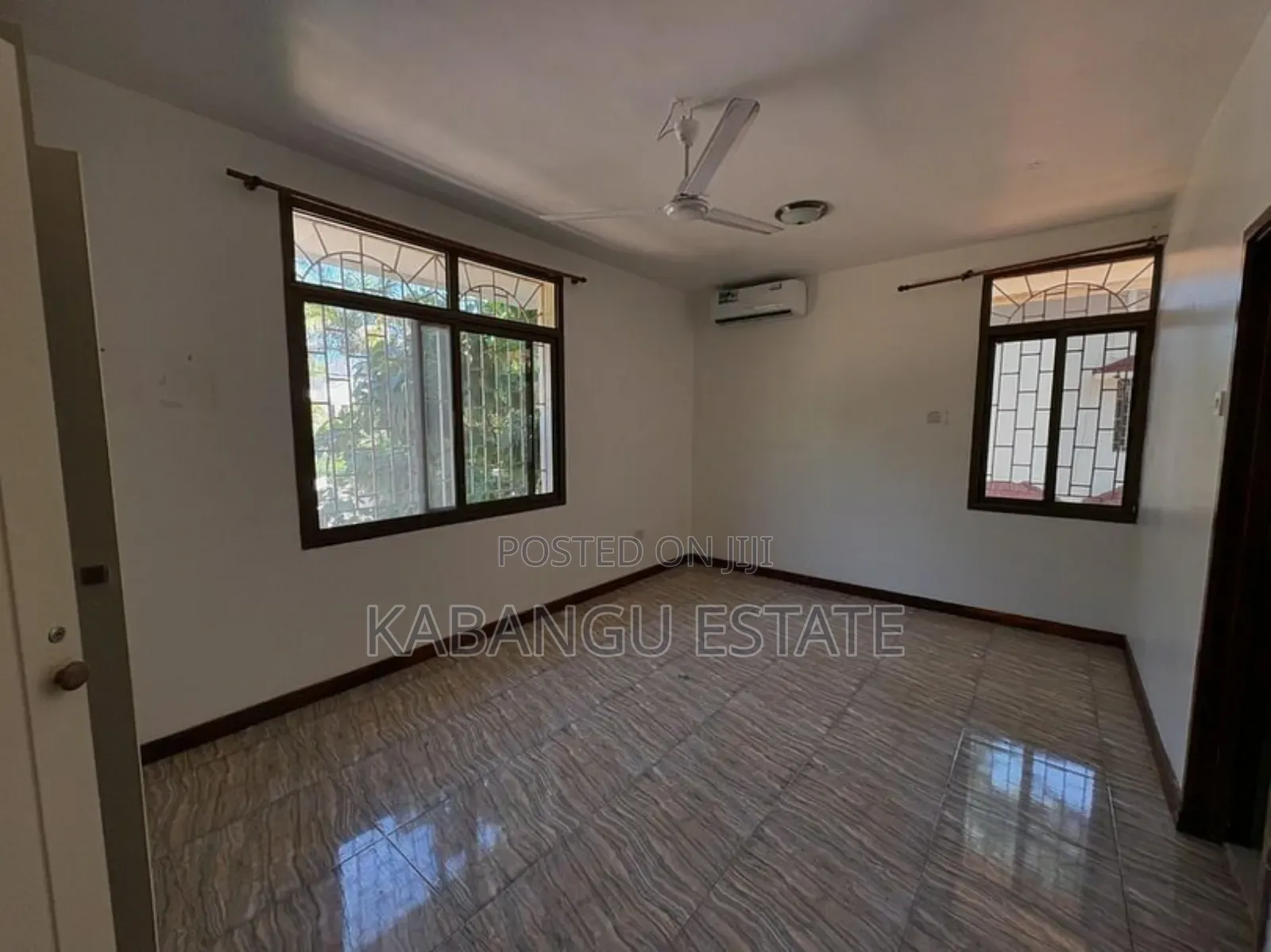 4bdrm Villa in Masaki for rent
