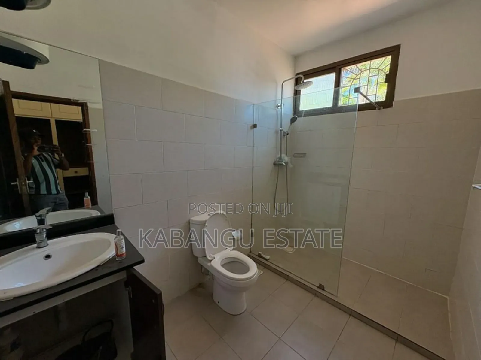 4bdrm Villa in Masaki for rent