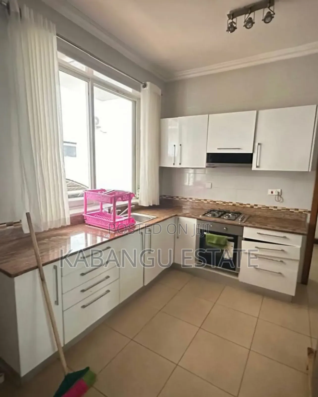 Furnished 3bdrm Apartment in Kawebeach for rent
